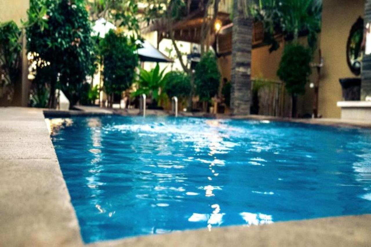 Oyo Flagship 91237 Ratu Guest House Kedunganan Экстерьер фото
