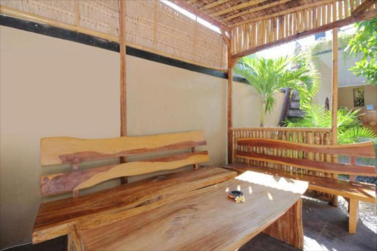 Oyo Flagship 91237 Ratu Guest House Kedunganan Экстерьер фото